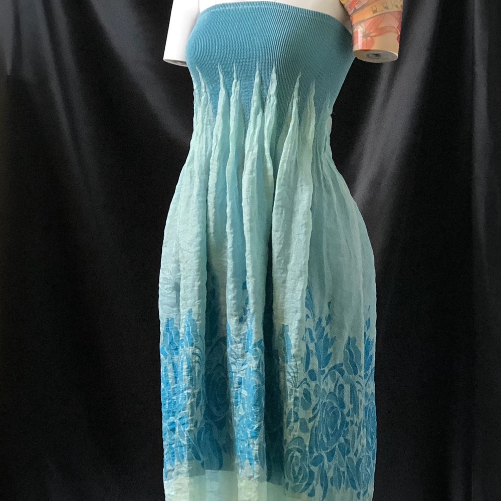 🌊 Shimmering Dreamy Blue Strapless Sundress 🌊